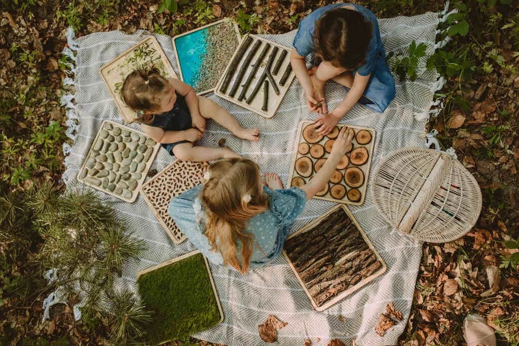 Kreatywne zabawy sensoryczne dla 7-latków: Rozwój i relaks w domu