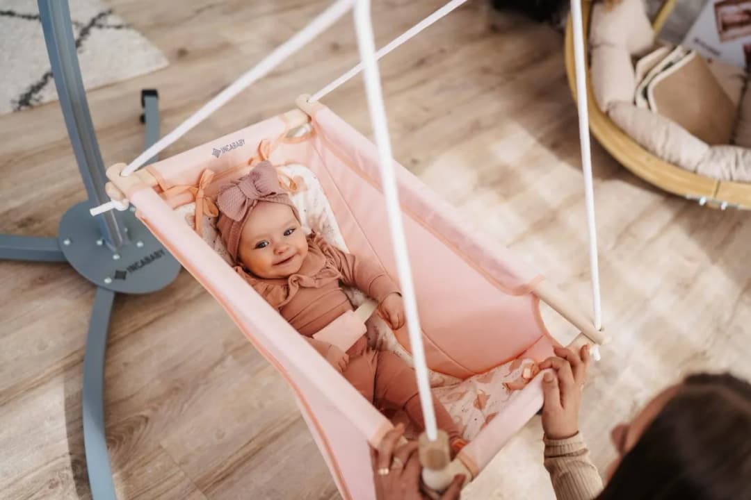 Jaka huśtawka dla niemowlaka? Poradnik bezpiecznego wyboru