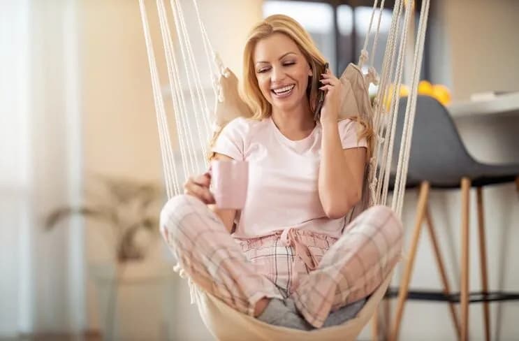 Jak zamontować huśtawkę w suficie? Ekspert radzi bezpiecznie!